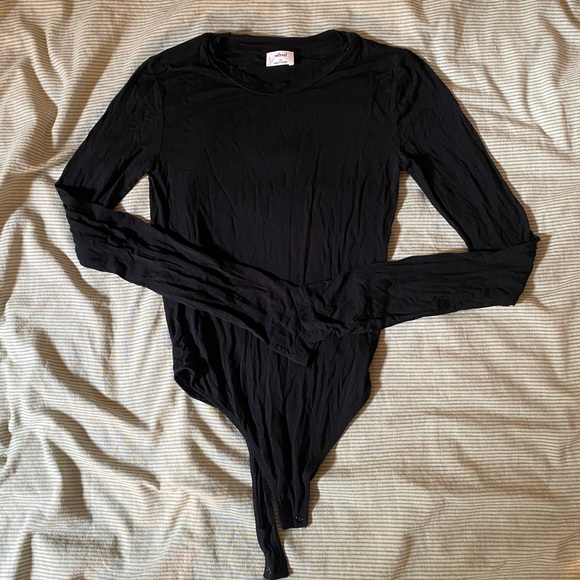 ARITZIA Bodysuits (2) - Picture 4 of 7